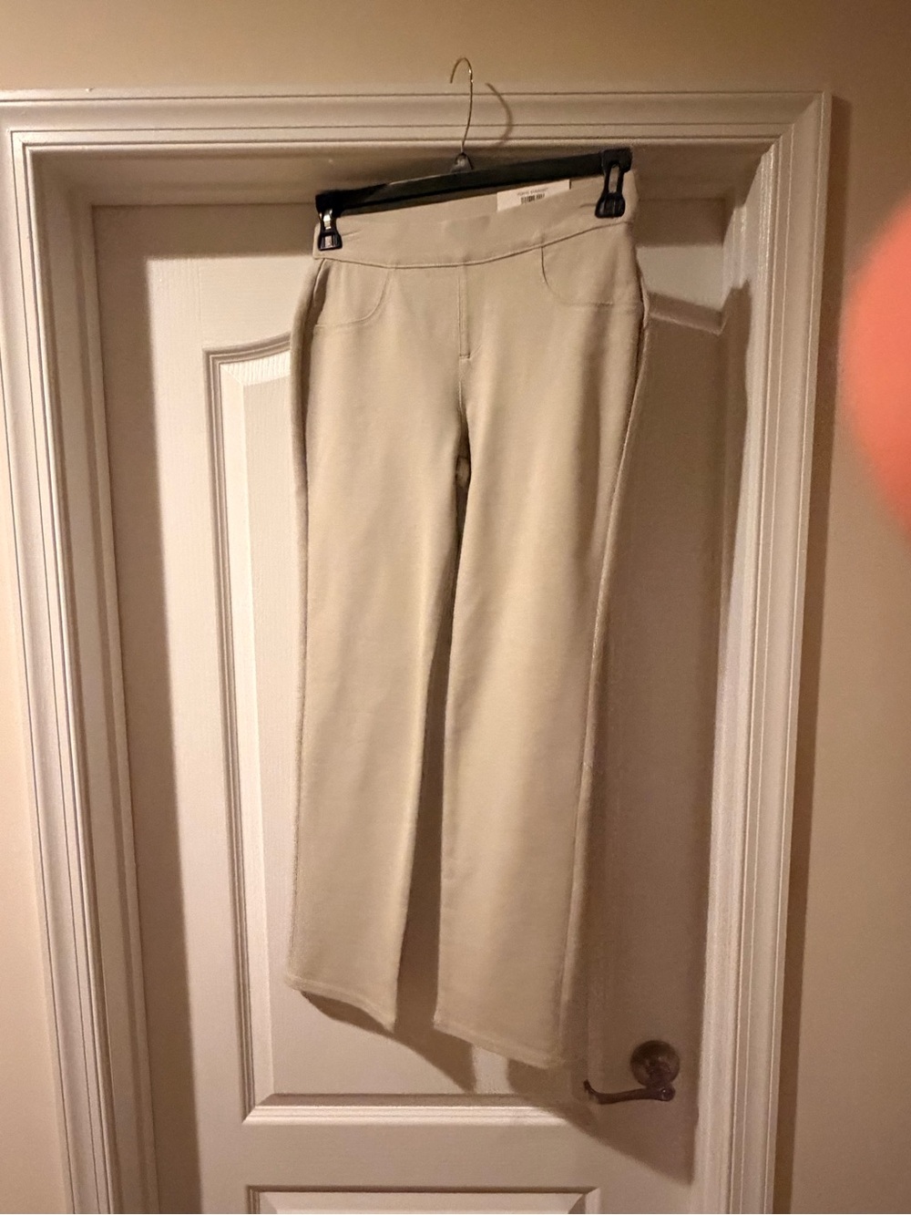 Women’s Cream Pull-On Ponte Pants